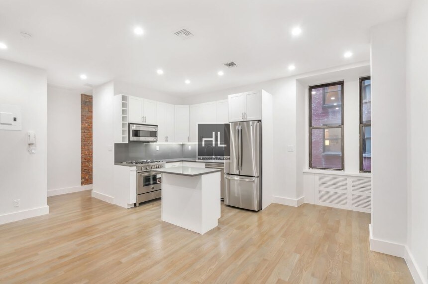 Foto principal - 456 Washington St