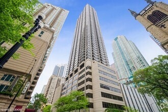 Building Photo - 30 E Huron St