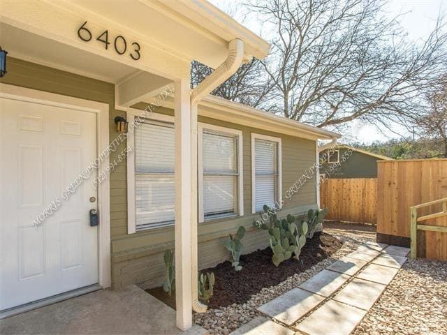 Foto del edificio - 6403 Auburn Dr