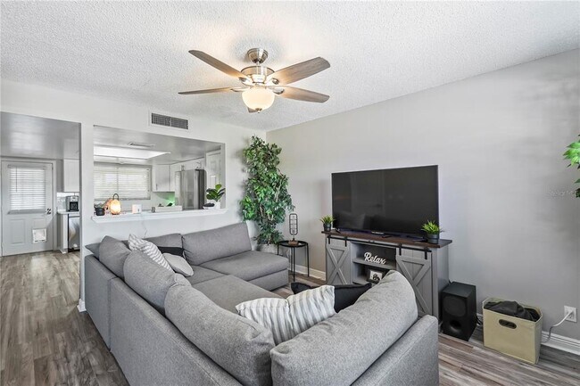 Foto del edificio - 1059 Apollo Beach Blvd