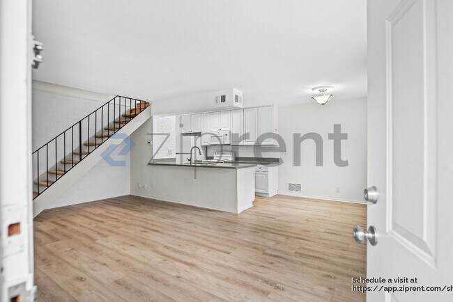 Foto del edificio - 5730 Allen Ave