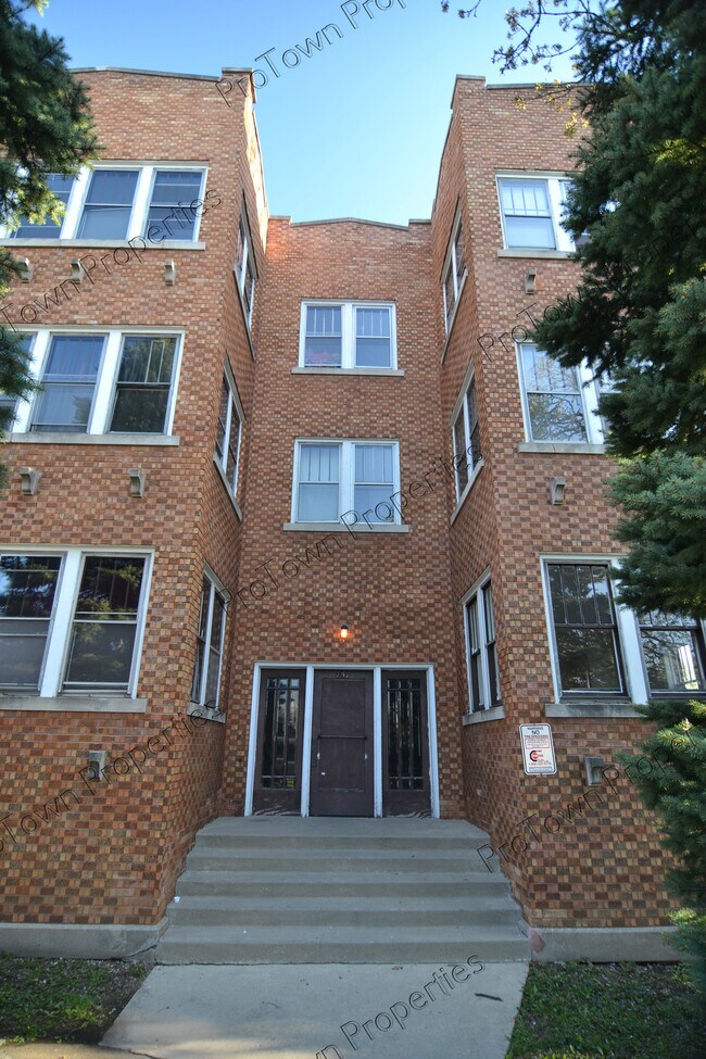 Building Photo - 757 Jasper St