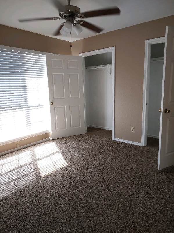 Building Photo - 105 Henson Ct