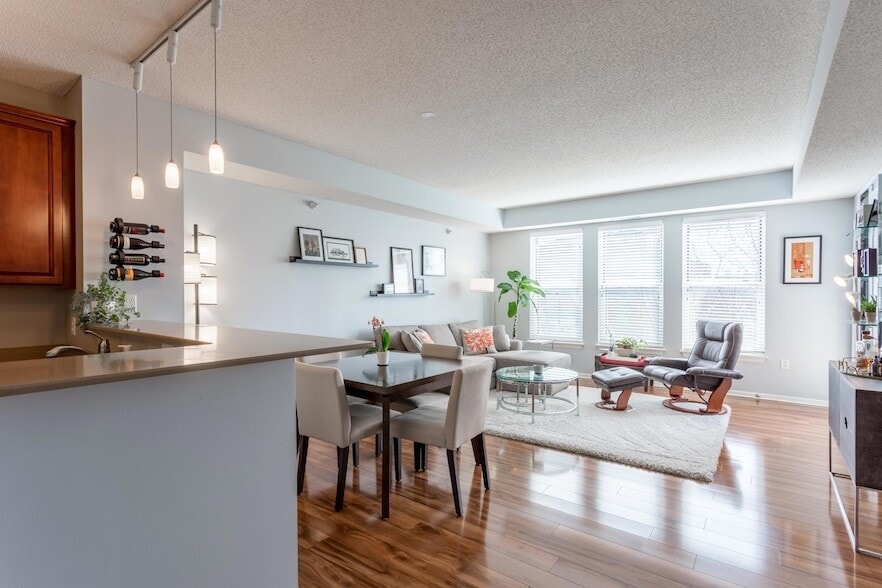 Foto principal - 545 N 1st St