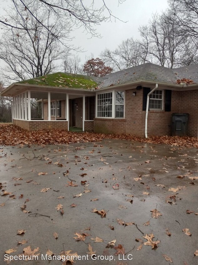Primary Photo - 2 br, 2 bath House - 4645 E Andrew Johnson...