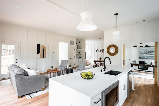 Foto del edificio - 982 Wylie St SE
