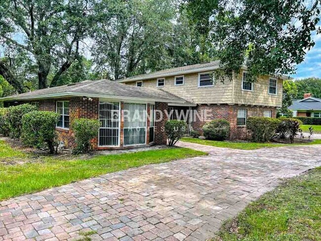 Building Photo - ***1 month FREE RENT!!!***