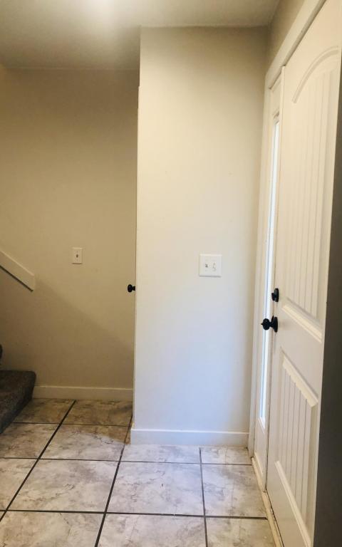 Building Photo - 224 Candlebrook Drive