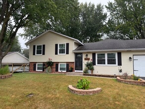 Building Photo - 15350 Drexel Way