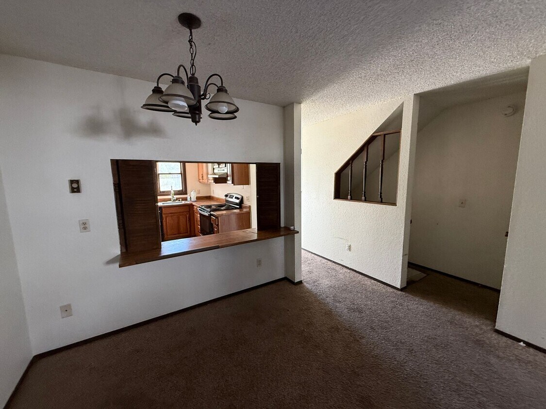 Primary Photo - 3 bedroom, 2 bath new Centennial Lake