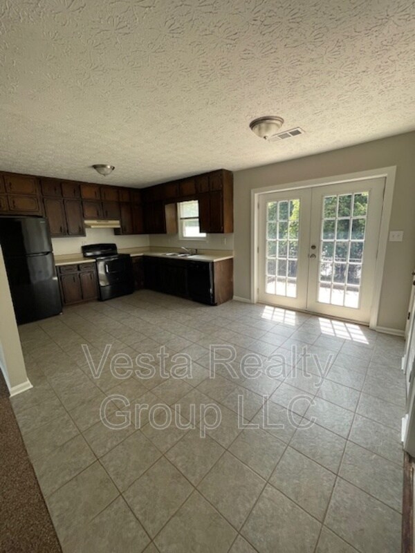 Foto del edificio - 252 Toby Springs Ln