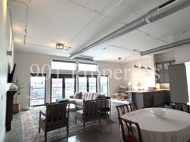 Photo - 505 Tennessee St Townhome