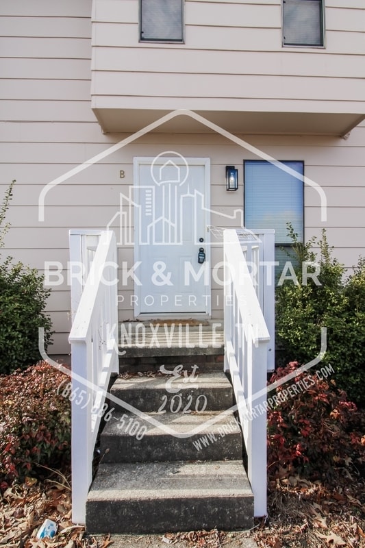 Building Photo - 2105 Belle Terra Rd