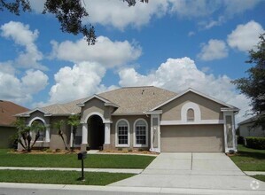 Building Photo - 2320 Post Oak Ct