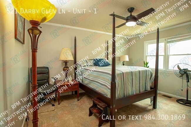 Foto del edificio - 521 Darby Glen Ln