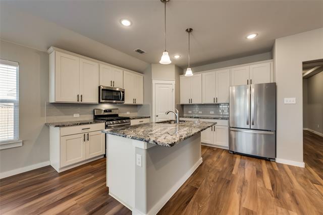 Building Photo - 1200 Kanata Ct