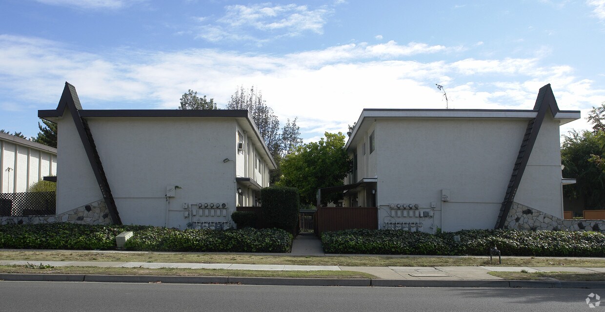 Primary Photo - 40340 Grimmer Blvd