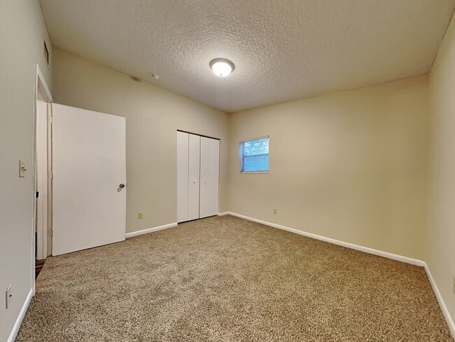 Building Photo - 7593 Sharbeth Dr S