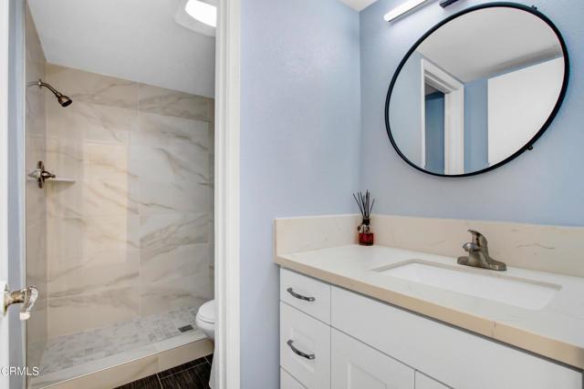 Foto del edificio - 5379 Godbey Dr