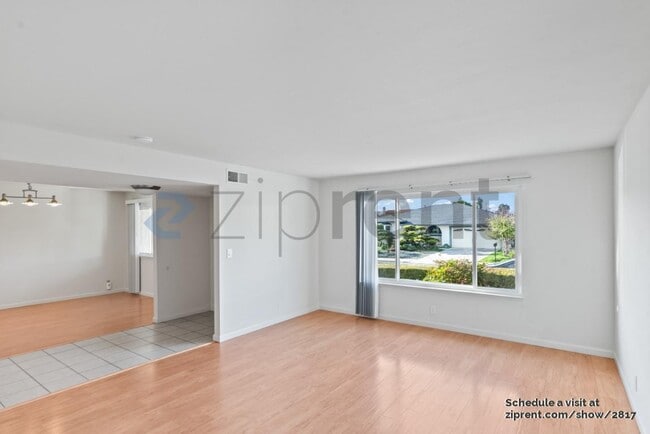 Foto del edificio - 2062 Admiral Pl