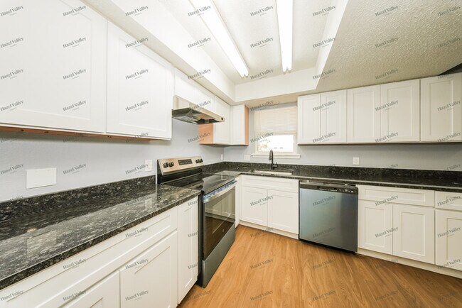 Foto del edificio - 609 SW 21st St