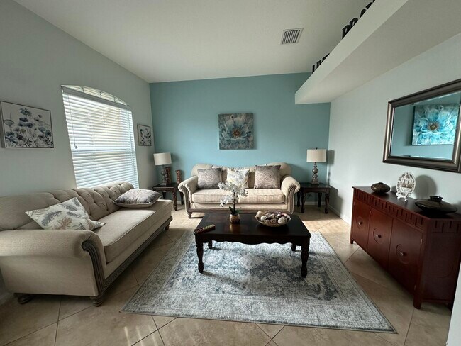 Foto del edificio - 585 SW Undallo Rd