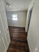 Building Photo - 1717 NW 69th St