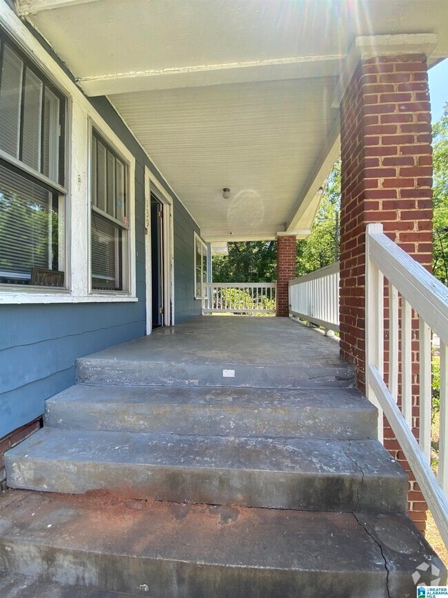 Building Photo - 139 Elrie Blvd
