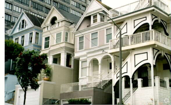 Foto principal - 2621 Laguna St