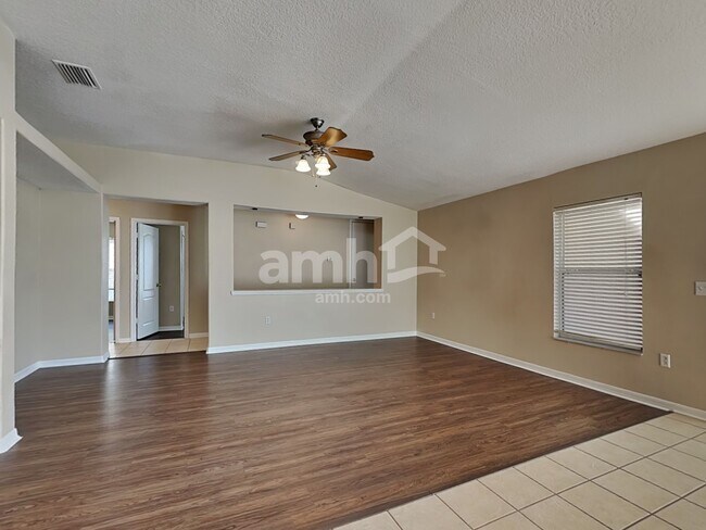 Foto del edificio - 7461 Hunters Greene Cir