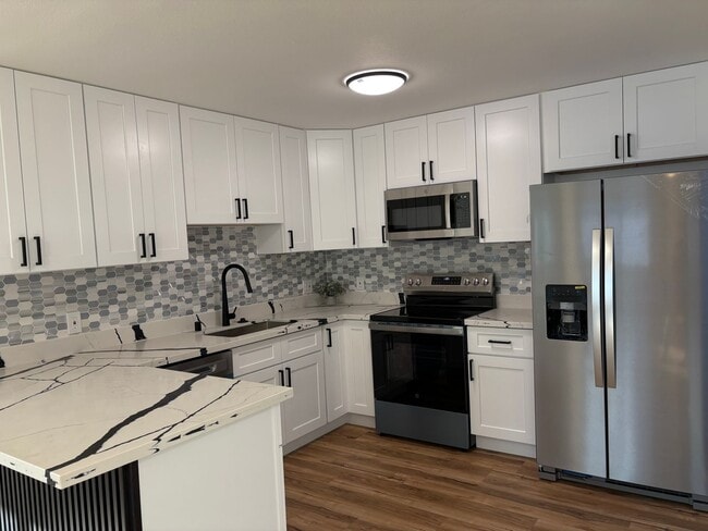 Building Photo - Stunning Home in Sea Country