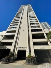 Building Photo - 2410 Cleghorn St