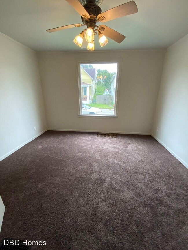 Foto del edificio - 3 br, 2 bath House - 512 Fifth St
