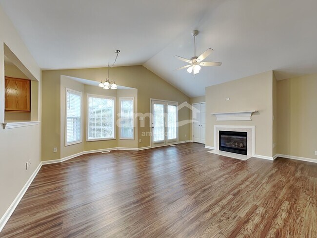 Foto del edificio - 905 Finchurch Cir