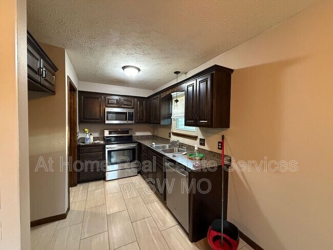 Foto del edificio - 4203 N Mead Dr