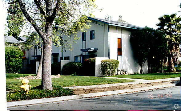 Primary Photo - 10312 Terry Way
