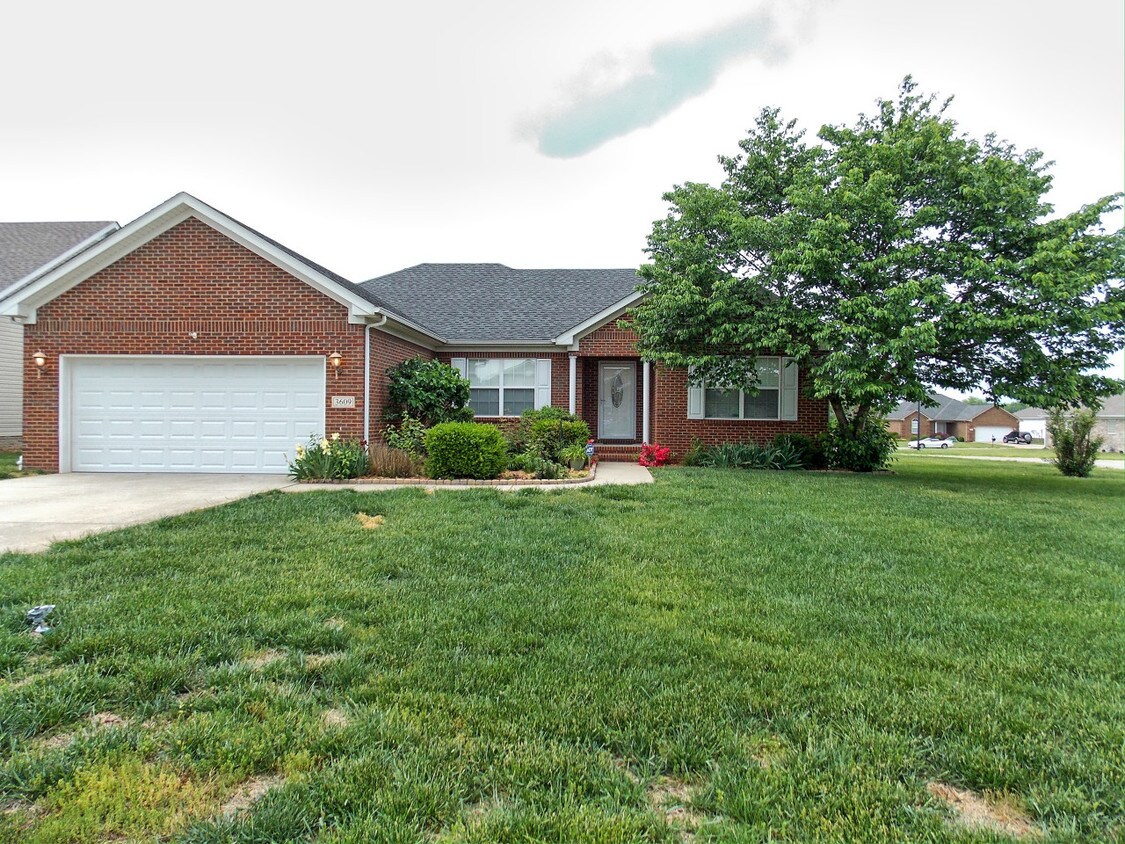 Foto principal - 3609 Clear Springs Street