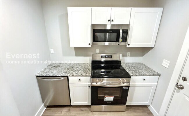 Foto del edificio - 1728 17th Ave N