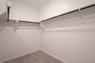 Building Photo - 951 Hurstwood Dr