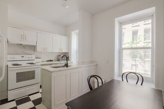 Building Photo - 1245 Rue St Marc