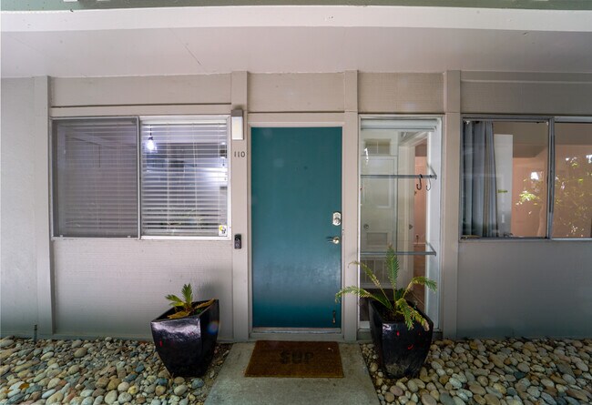 Foto del edificio - 320 Vía Casitas