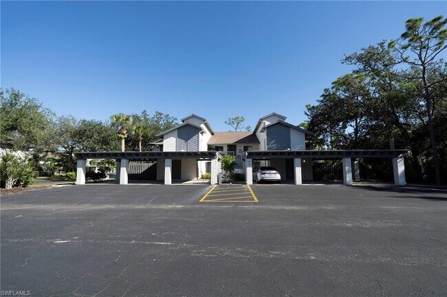 Building Photo - 17451 Silver Fox Dr