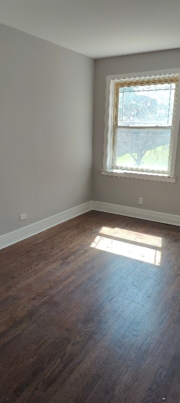 Building Photo - 1221 S Avers Ave