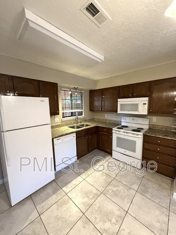 Building Photo - 2154 W 70 S
