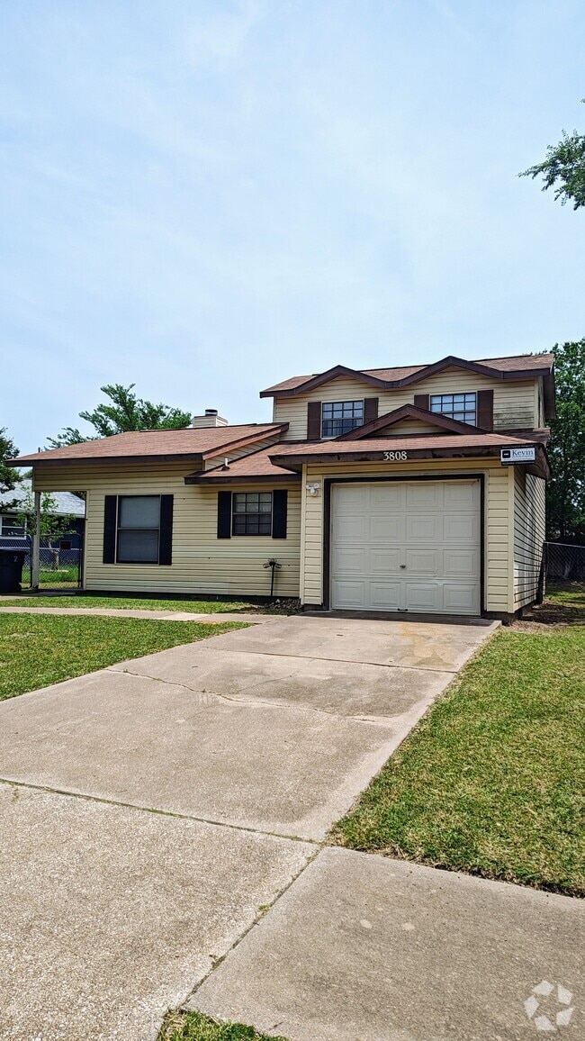 Building Photo - 3808 London Ln