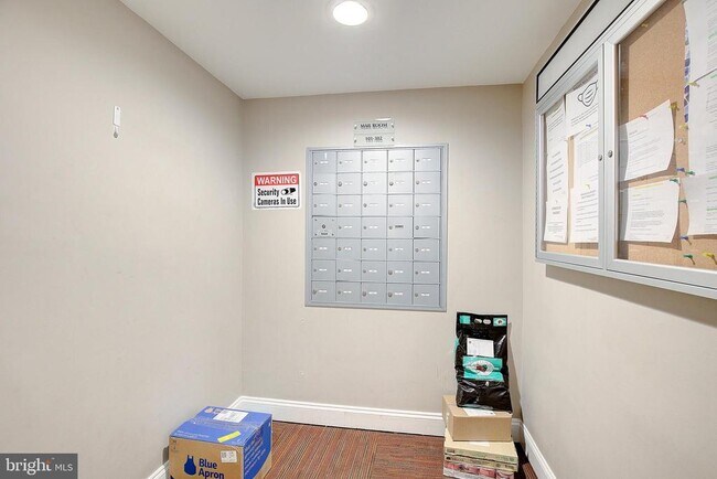 Foto del edificio - 738 Longfellow St NW