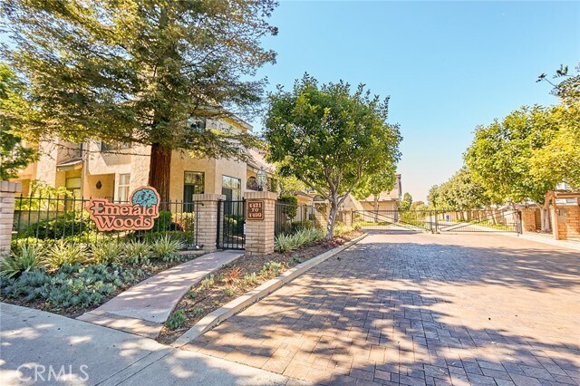 Foto del edificio - 4461 Emerald St