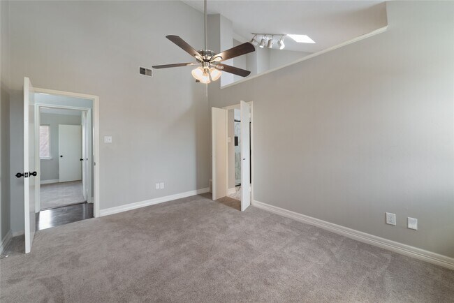 Foto del edificio - 8818 Vinkins Rd