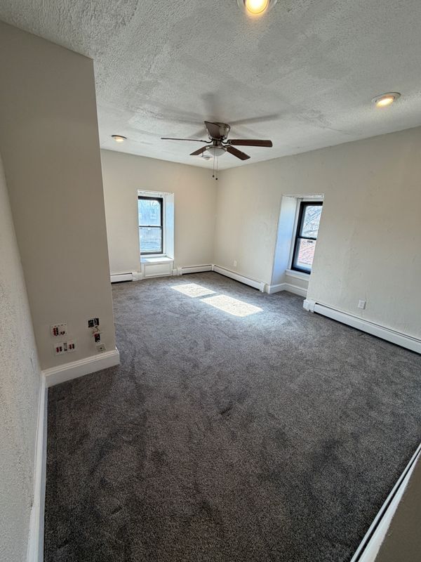 Building Photo - 1209 Lincoln Ave