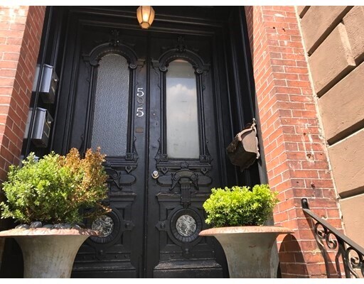 Building Photo - 595 Tremont St